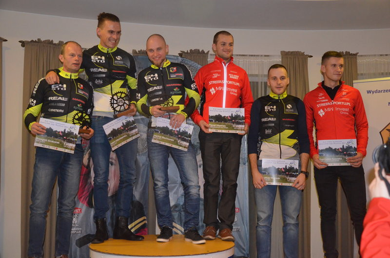 Real 64-Sto wziął prawie wszystko (zdjęcia)