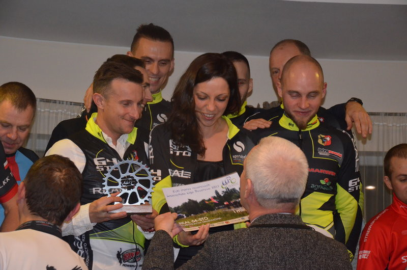 Real 64-Sto wziął prawie wszystko (zdjęcia)