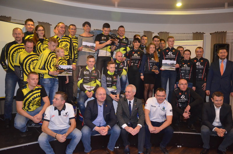 Real 64-Sto wziął prawie wszystko (zdjęcia)