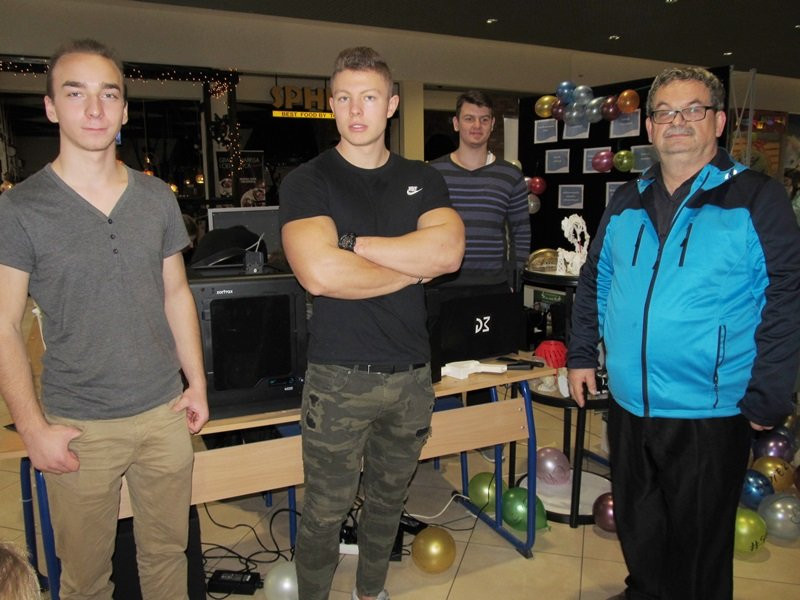 Budują roboty. Pokazali je w Galerii (zdjęcia)