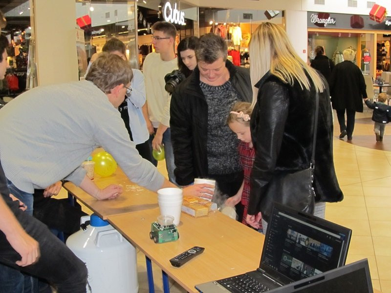 Budują roboty. Pokazali je w Galerii (zdjęcia)