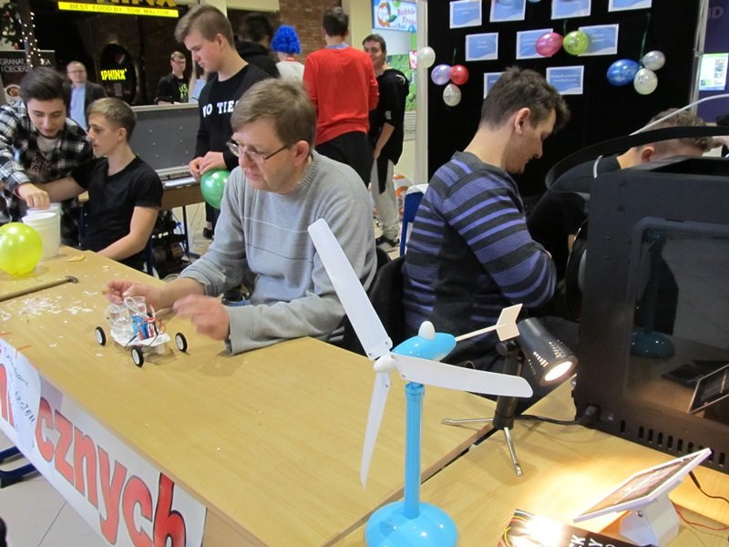 Budują roboty. Pokazali je w Galerii (zdjęcia)