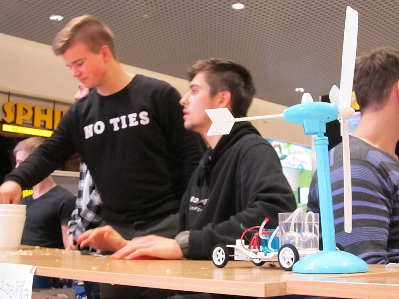 Budują roboty. Pokazali je w Galerii (zdjęcia)