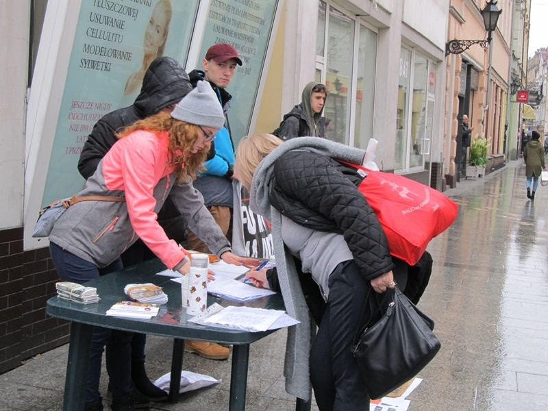 Zakaz hodowli zwierząt futerkowych coraz bliżej (zdjęcia)