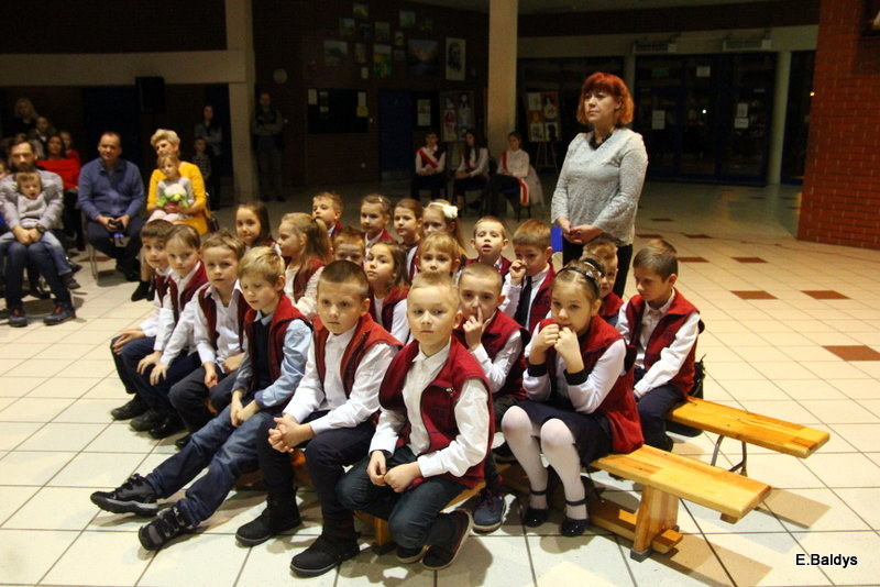 Pasowanie na ucznia w SP 13 (zdjęcia)