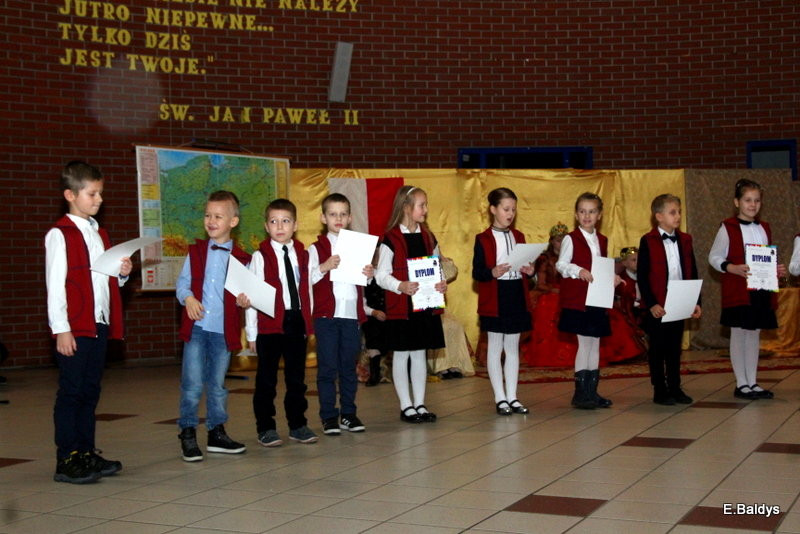 Pasowanie na ucznia w SP 13 (zdjęcia)