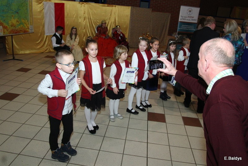 Pasowanie na ucznia w SP 13 (zdjęcia)