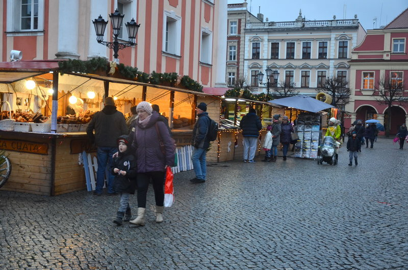 Mikołaj spotkał się z dziećmi na Rynku (zdjęcia)