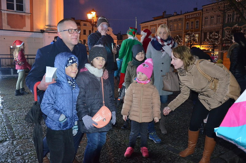 Mikołaj spotkał się z dziećmi na Rynku (zdjęcia)