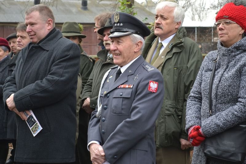 Odsłonięcie tablicy w Mierzejewie (zdjęcia)