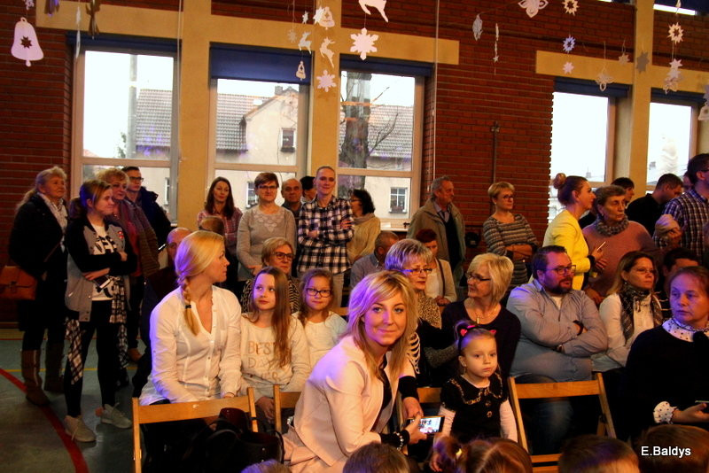 Wigilijny wieczór w PM 13 w Lesznie (zdjęcia)
