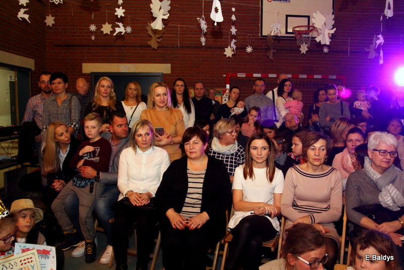 Wigilijny wieczór w PM 13 w Lesznie (zdjęcia)