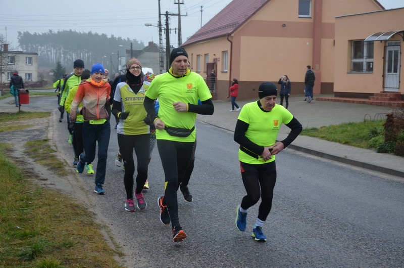 42 km 64-letniego wiceburmistrza (zdjęcia)