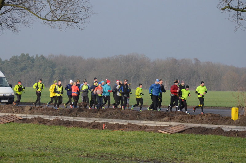 42 km 64-letniego wiceburmistrza (zdjęcia)