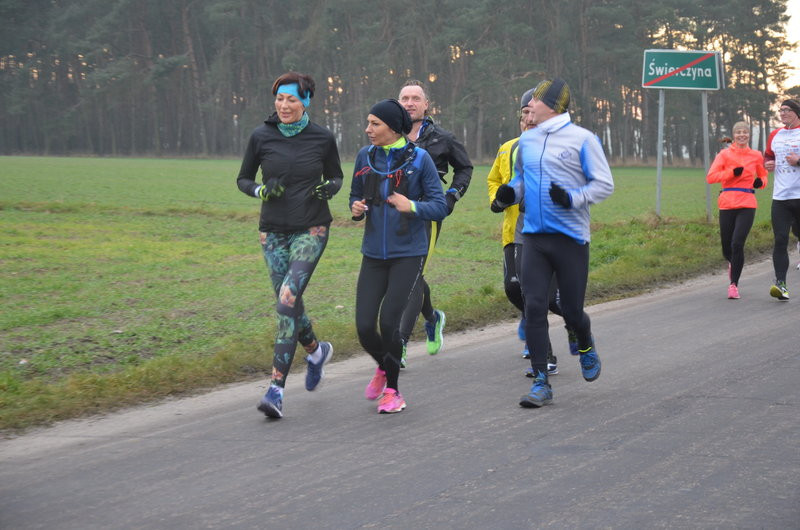 42 km 64-letniego wiceburmistrza (zdjęcia)