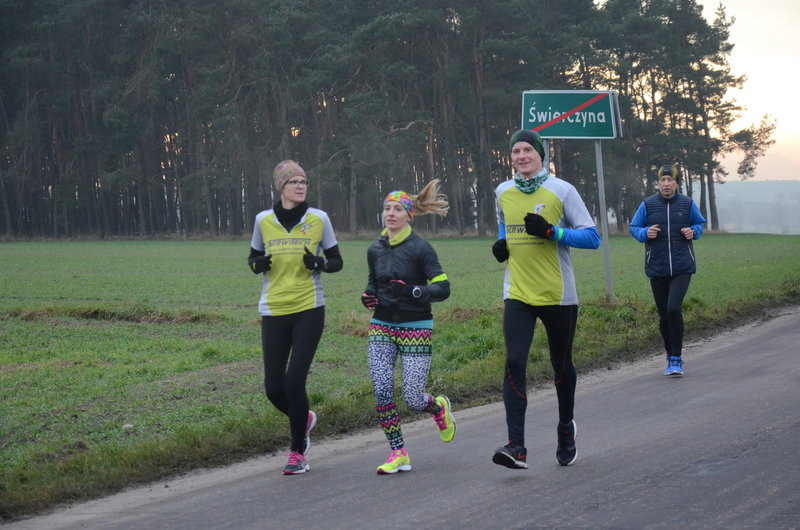 42 km 64-letniego wiceburmistrza (zdjęcia)