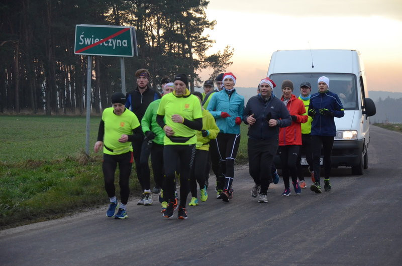 42 km 64-letniego wiceburmistrza (zdjęcia)