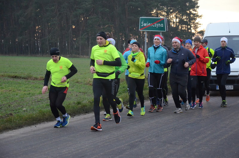42 km 64-letniego wiceburmistrza (zdjęcia)