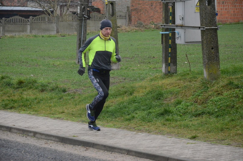 42 km 64-letniego wiceburmistrza (zdjęcia)