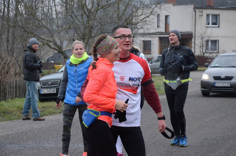 42 km 64-letniego wiceburmistrza (zdjęcia)