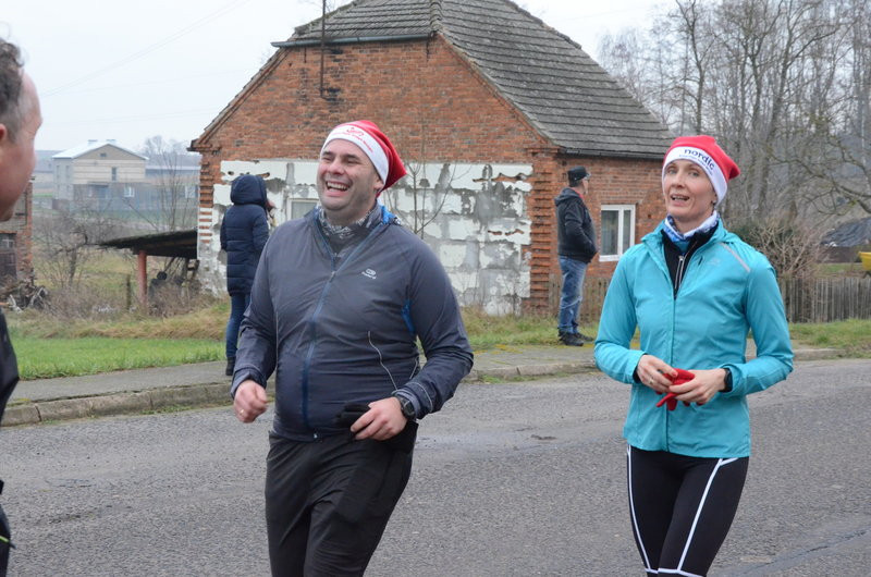 42 km 64-letniego wiceburmistrza (zdjęcia)