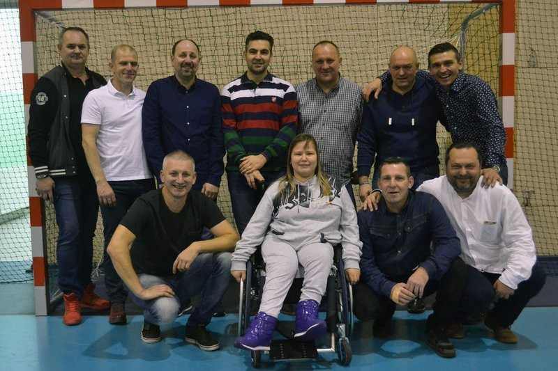 Piłkarze zagrali dla Matyldy (zdjęcia)