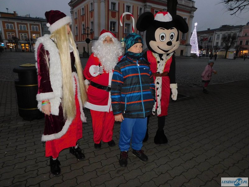 Przechodniów częstowano piernikami (zdjęcia)