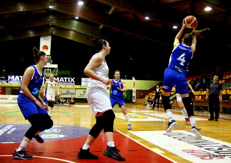 Bez prezentu pod choinkę (zdjęcia)