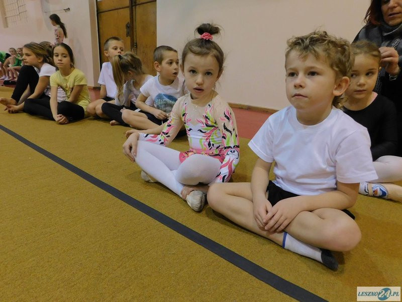 Mikołajkowy pokaz dla rodziców  (zdjęcia)