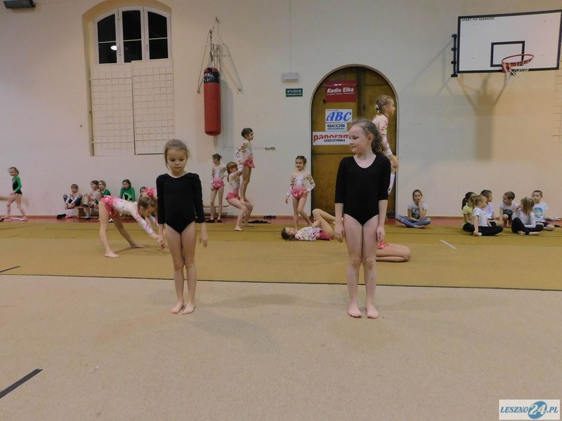 Mikołajkowy pokaz dla rodziców  (zdjęcia)