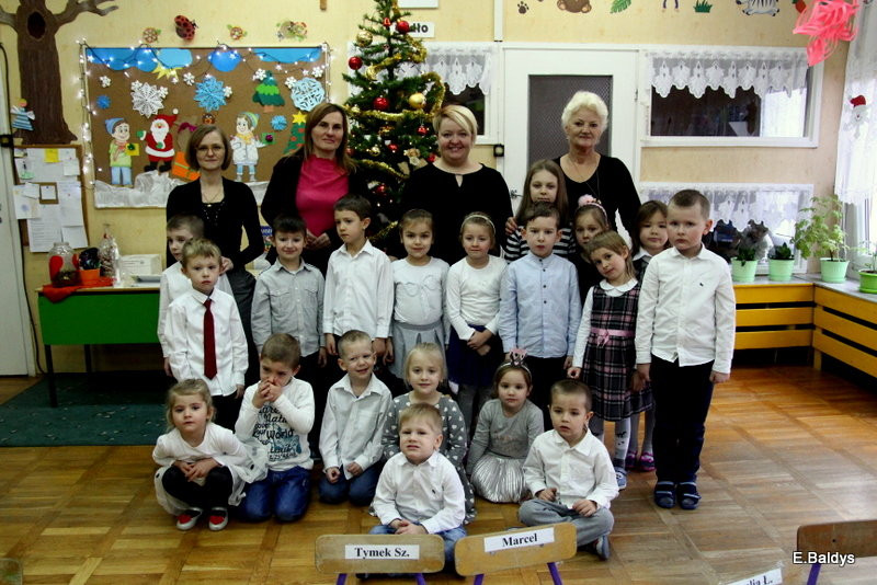 Jasełka i opłatek w PM 19 (zdjęcia)