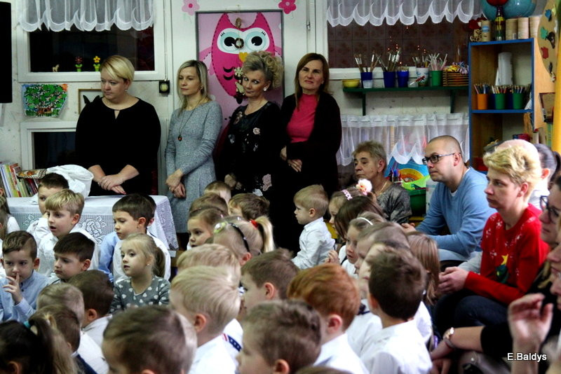 Jasełka i opłatek w PM 19 (zdjęcia)