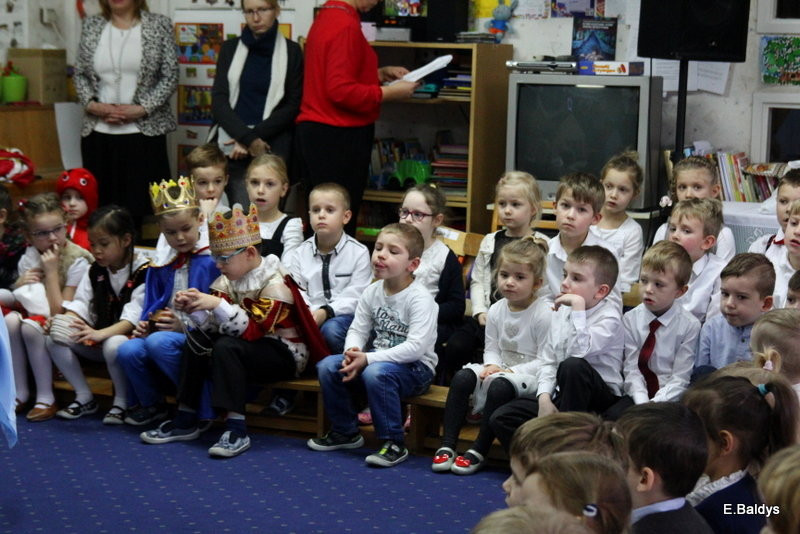 Jasełka i opłatek w PM 19 (zdjęcia)