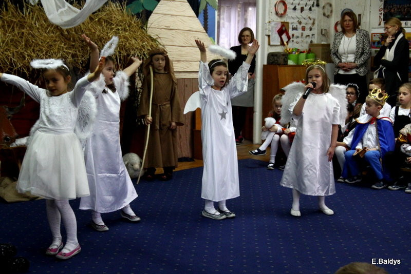 Jasełka i opłatek w PM 19 (zdjęcia)