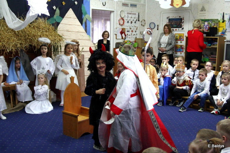 Jasełka i opłatek w PM 19 (zdjęcia)