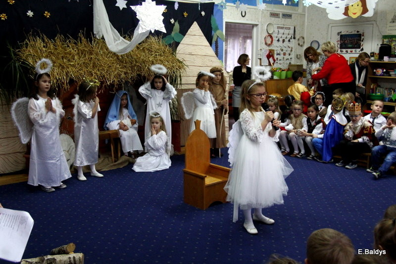 Jasełka i opłatek w PM 19 (zdjęcia)