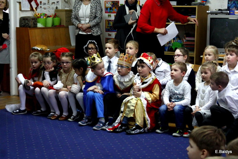 Jasełka i opłatek w PM 19 (zdjęcia)