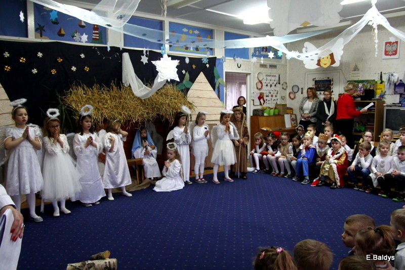 Jasełka i opłatek w PM 19 (zdjęcia)