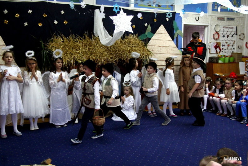 Jasełka i opłatek w PM 19 (zdjęcia)