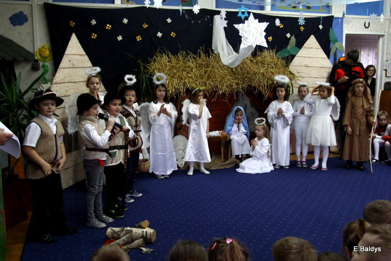 Jasełka i opłatek w PM 19 (zdjęcia)