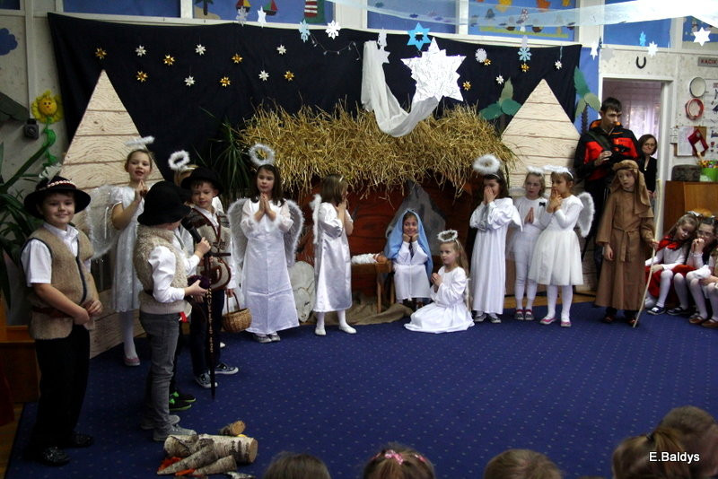 Jasełka i opłatek w PM 19 (zdjęcia)