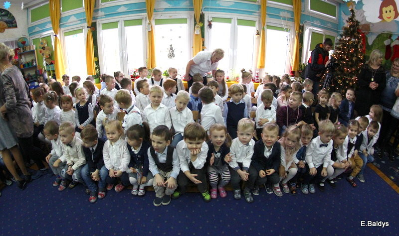 Jasełka i opłatek w PM 19 (zdjęcia)