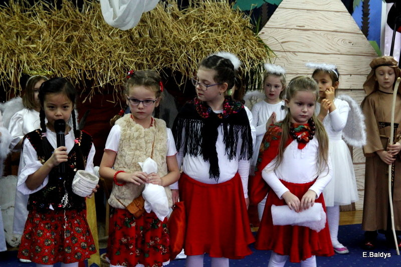 Jasełka i opłatek w PM 19 (zdjęcia)