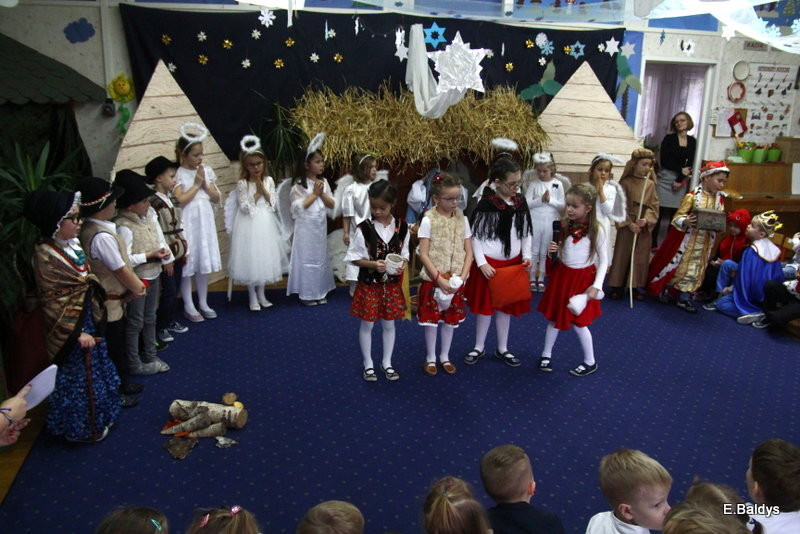 Jasełka i opłatek w PM 19 (zdjęcia)