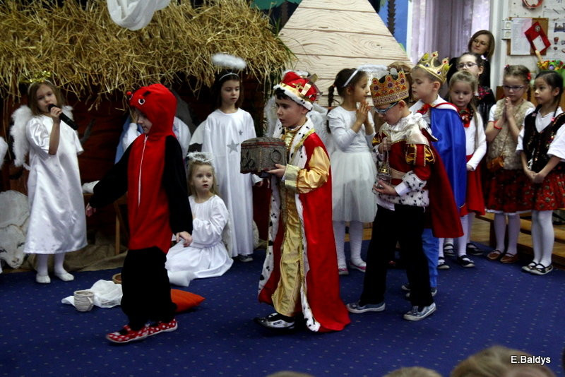 Jasełka i opłatek w PM 19 (zdjęcia)