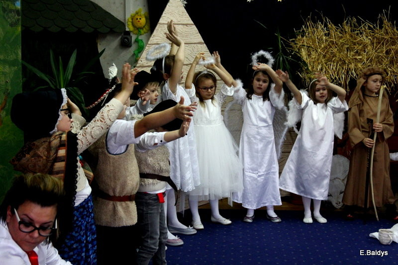 Jasełka i opłatek w PM 19 (zdjęcia)