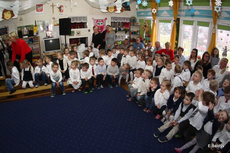 Jasełka i opłatek w PM 19 (zdjęcia)