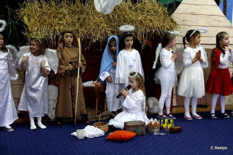 Jasełka i opłatek w PM 19 (zdjęcia)