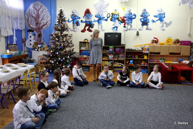 Jasełka i opłatek w PM 19 (zdjęcia)