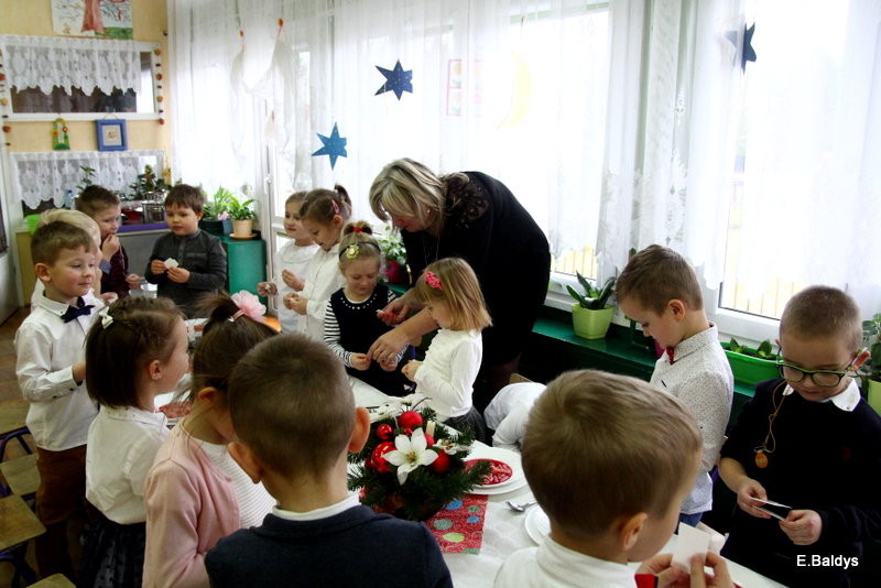 Jasełka i opłatek w PM 19 (zdjęcia)